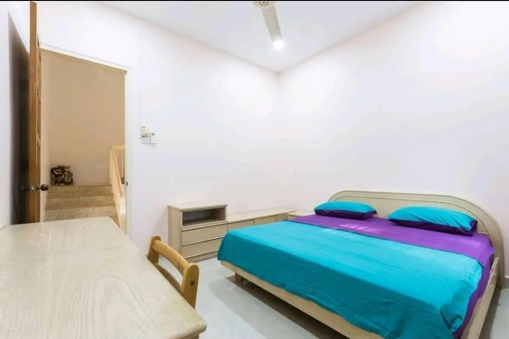 Holiday home 10 Penang Homestay@Usm@Qbay Mall@4 Bedrooms 10Pax Gelugor Malaysia
