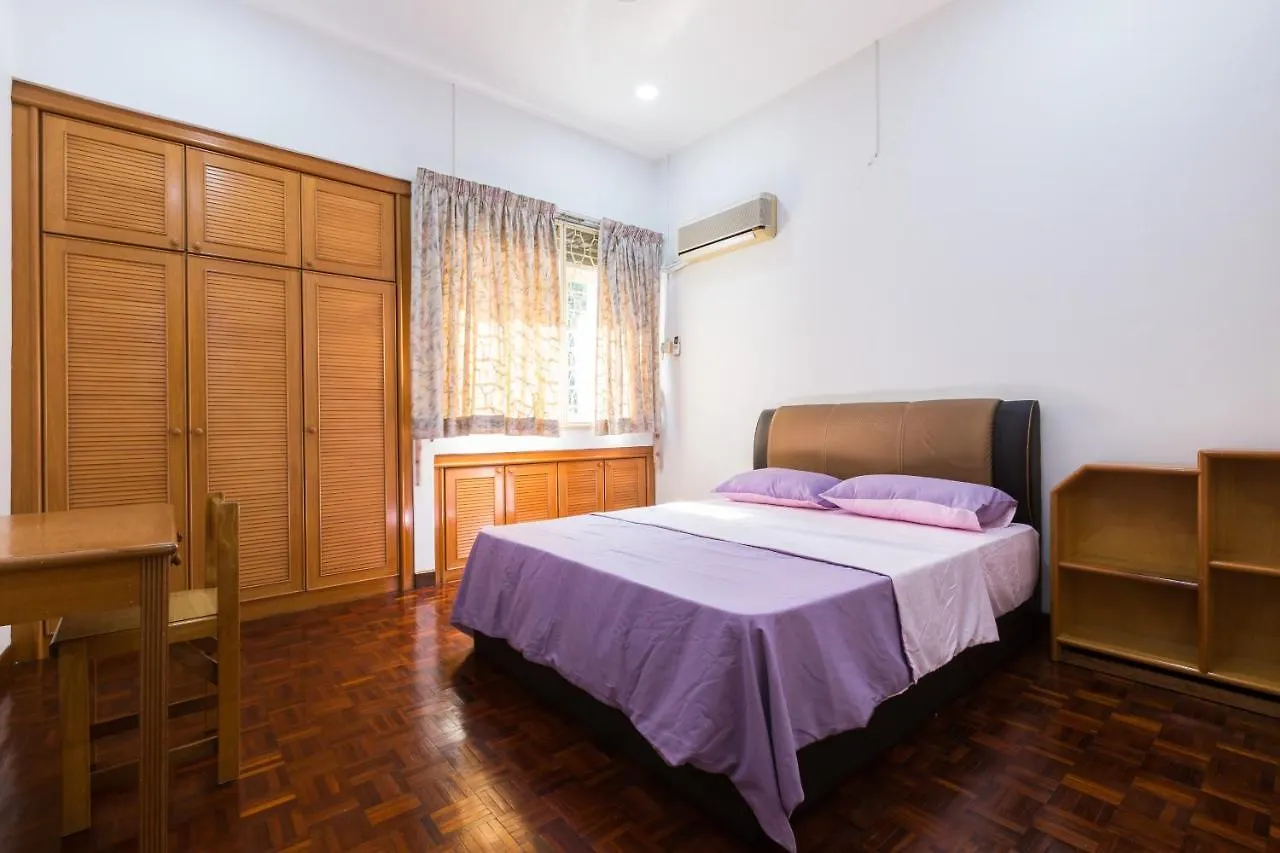 10 Penang Homestay@Usm@Qbay Mall@4 Bedrooms 10Pax 겔루고르 말레이시아