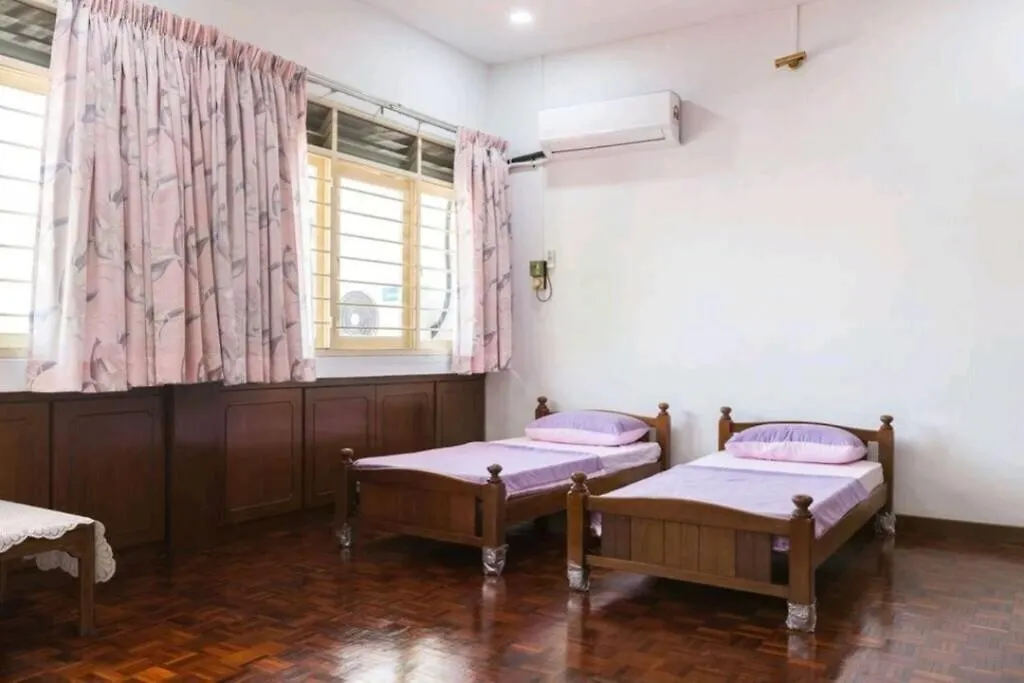 펜션 10 Penang Homestay@Usm@Qbay Mall@4 Bedrooms 10Pax 겔루고르